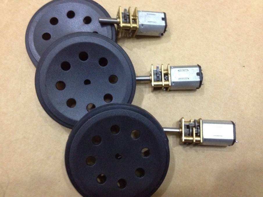Small Gear Motor with 47mm Wheel
