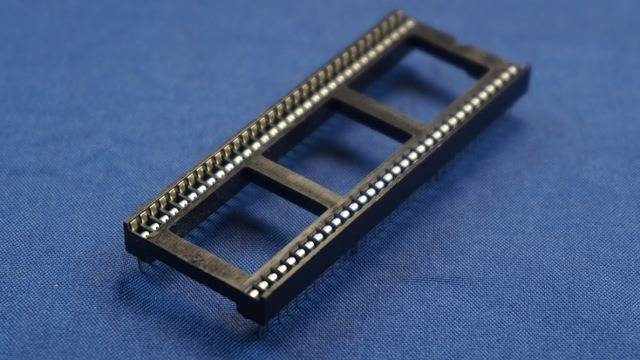 IC Socket 64 Pin