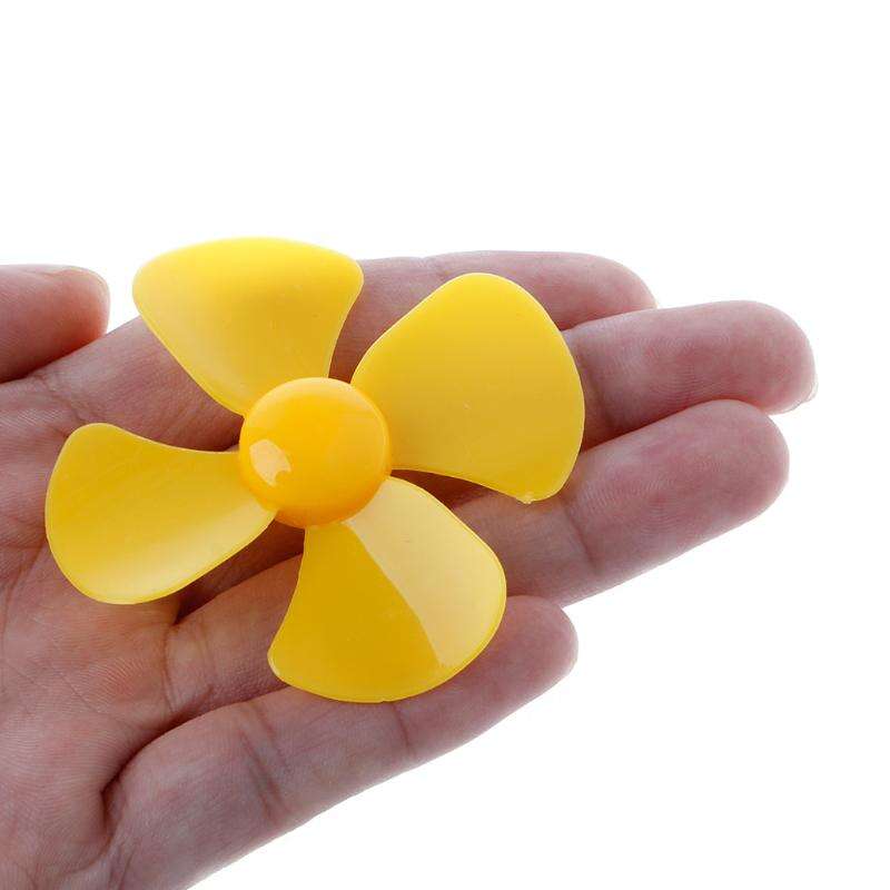 Plastic Propeller 4 Blades 56mm - Image 3